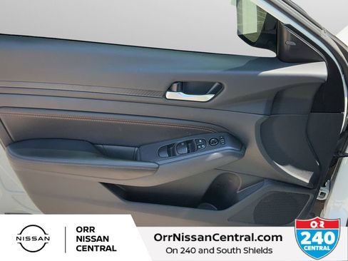 Used 2022 Nissan Altima 2.5 SR FWD image 16