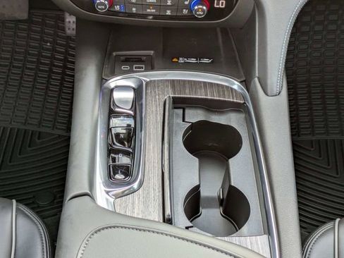 Used 2023 Buick Enclave Avenir FWD image 24
