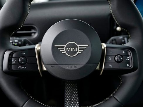 New 2026 MINI Cooper 2-Door Hardtop image 28