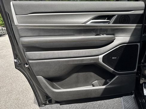 New 2026 Jeep Grand Wagoneer 4WD image 25