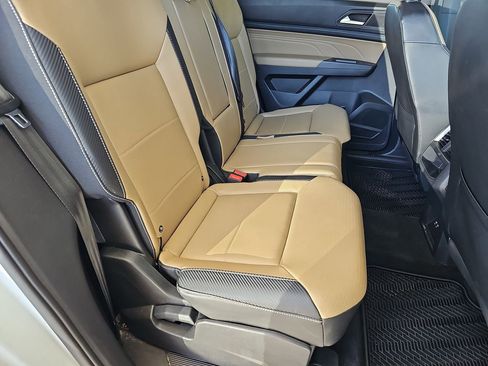 Used 2021 Volkswagen Atlas Cross Sport SE AWD/4WD image 18