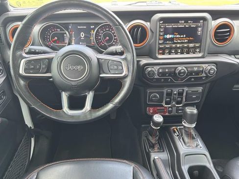 Used 2022 Jeep Gladiator Mojave w/ Cold Weather Group AWD/4WD image 25
