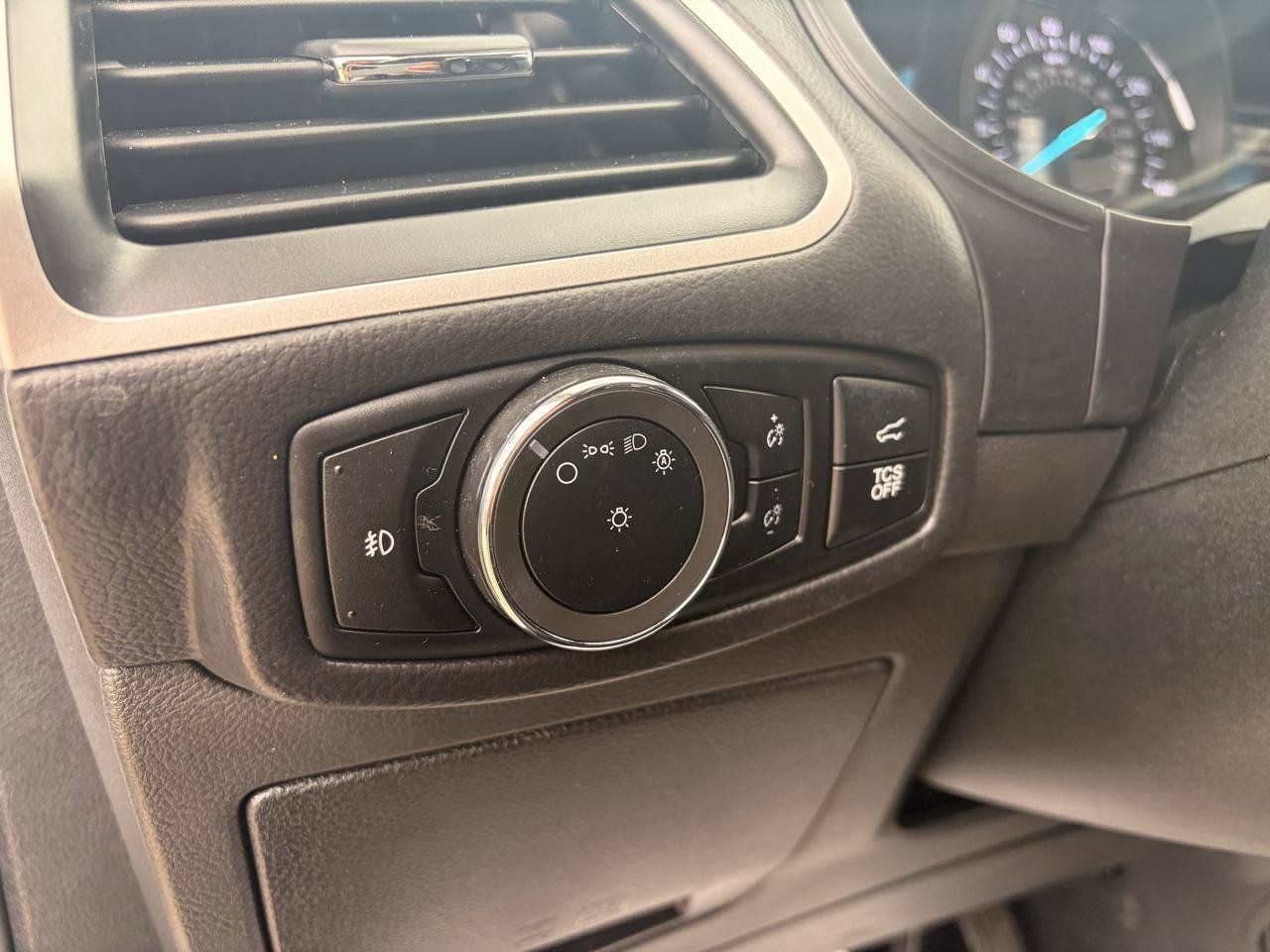 Used 2024 Ford Edge SEL w/ Convenience Package AWD/4WD image 15