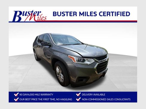 Used 2020 Chevrolet Traverse LS FWD image 1