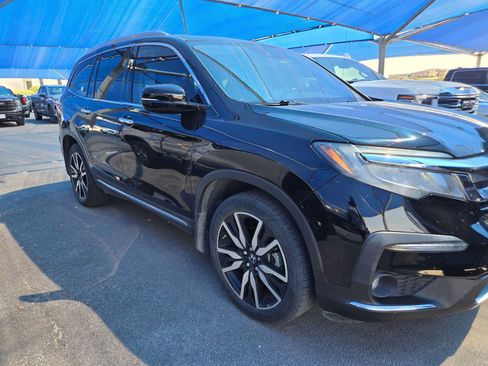 Used 2021 Honda Pilot Touring image 2