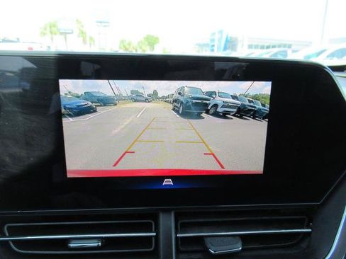 Used 2024 Chevrolet Trax LT FWD image 26