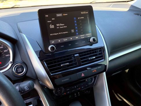 Used 2024 Mitsubishi Eclipse Cross SE image 15