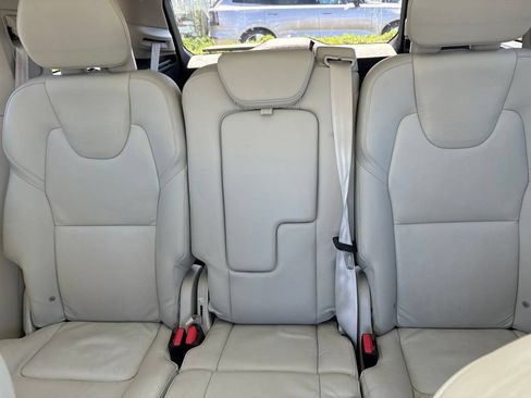 Certified 2023 Volvo XC90 B6 Plus AWD/4WD image 25