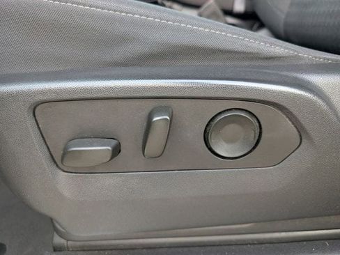 Used 2023 Chevrolet Silverado 1500 LT image 23