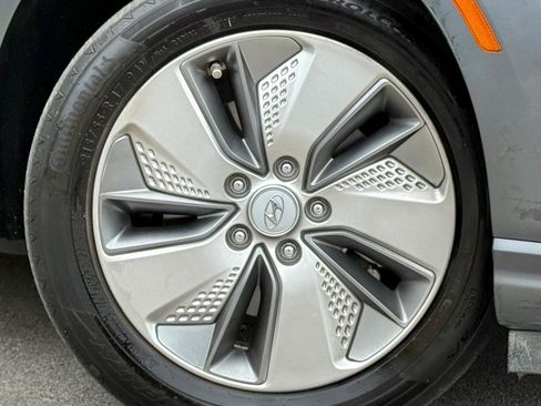 Used 2021 Hyundai Kona Limited FWD image 27