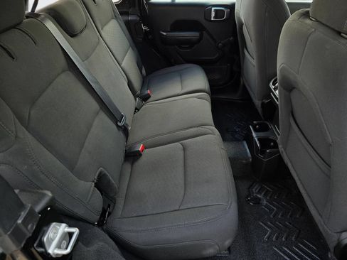 Used 2022 Jeep Wrangler Unlimited Sport AWD/4WD image 34