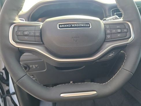 New 2026 Jeep Grand Wagoneer Limited AWD/4WD image 39
