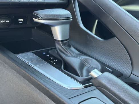 Certified 2024 Hyundai Elantra SEL FWD image 24