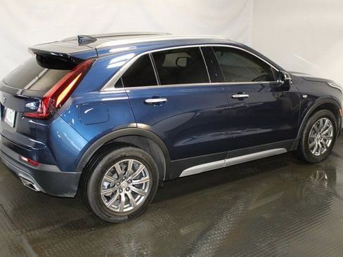 Certified 2022 Cadillac XT4 Premium Luxury w/ Enhanced Visibility Package image 5