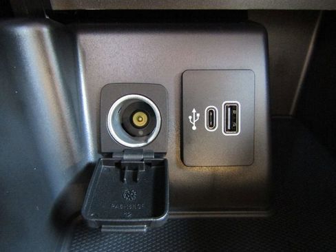 New 2025 Ford Explorer ST-Line w/ Premium Package image 28