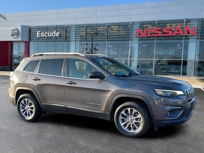 Used 2019 Jeep Cherokee Latitude Plus w/ Comfort/Convenience Group