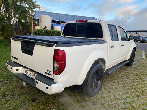 Used 2020 Nissan Frontier SV w/ Midnight Edition Floor Mats image 7