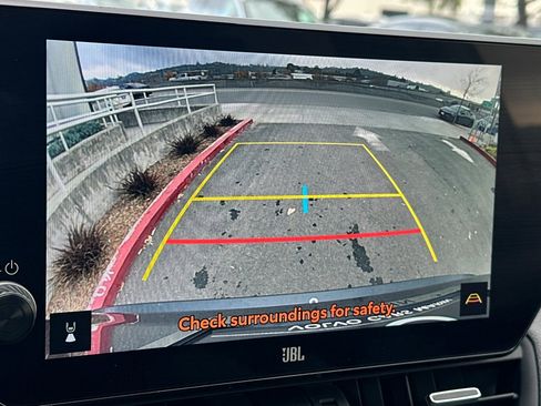 Used 2023 Toyota RAV4 XLE Premium image 21