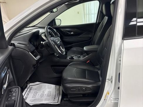 Used 2023 GMC Terrain SLT w/ Tech Package FWD image 10