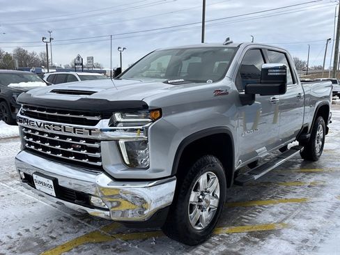 Used 2022 Chevrolet Silverado 2500 LTZ w/ LTZ Plus Package image 9