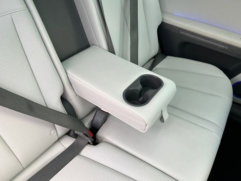 Used 2024 Hyundai Ioniq 5 Limited image 62