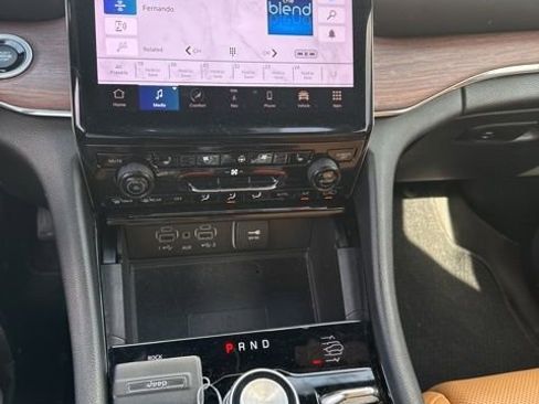 Used 2023 Jeep Grand Cherokee Summit w/ Luxury Tech Group V image 3