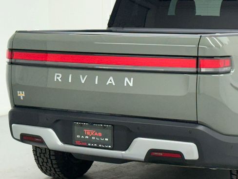Used 2022 Rivian R1T Launch Edition image 11