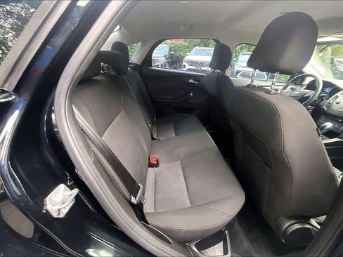 Used 2016 Ford Focus SE image 20