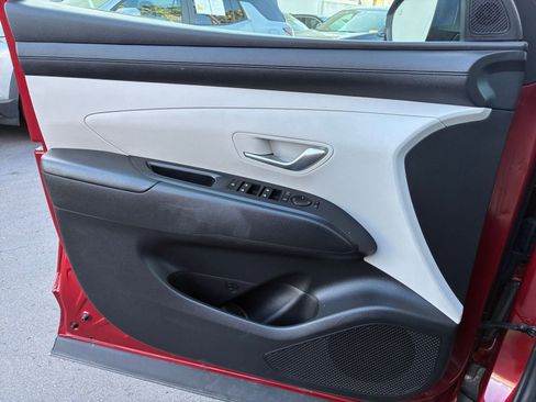 Used 2025 Hyundai Tucson SEL image 18
