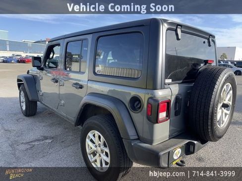 Used 2023 Jeep Wrangler Sport S image 7