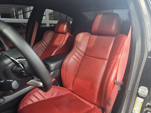 Used 2023 Dodge Charger SRT Hellcat RWD image 4