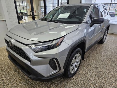 Used 2023 Toyota RAV4 LE image 5