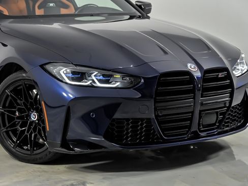 Used 2023 BMW M4 xDrive Competition AWD/4WD image 3