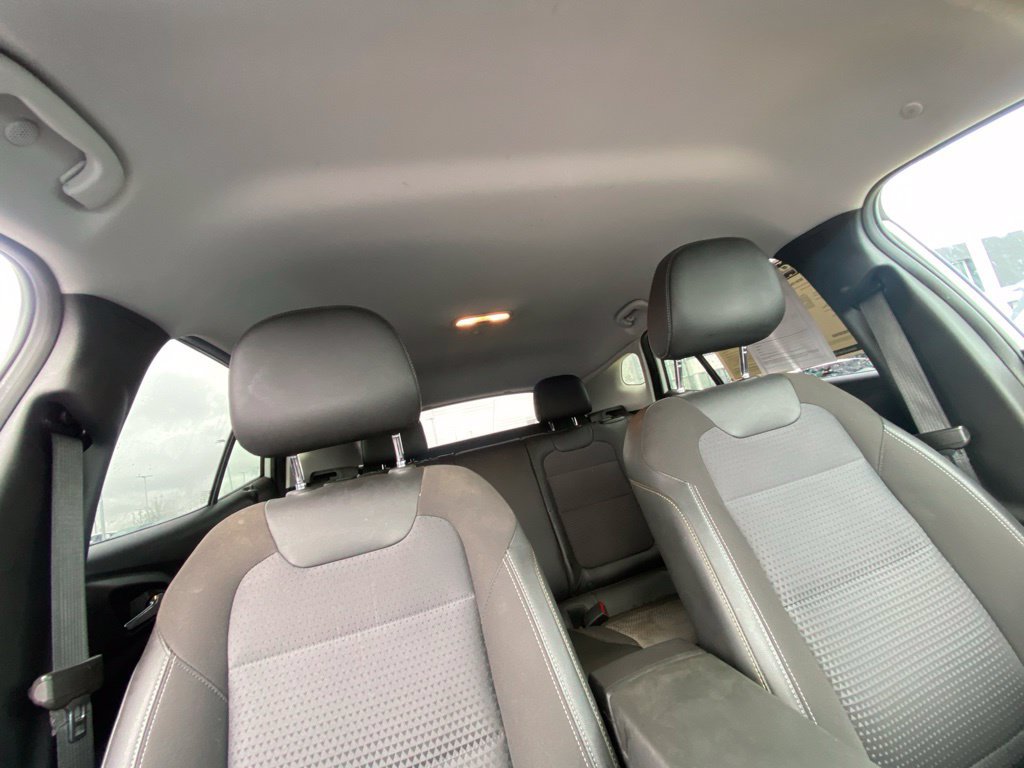 Used 2025 Chevrolet Trax LT FWD image 27