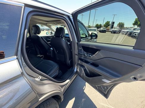 Used 2025 Lincoln Corsair Reserve w/ Equipment Group 202A AWD/4WD image 25