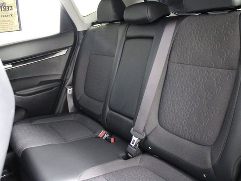 Used 2025 Kia Seltos S FWD image 17