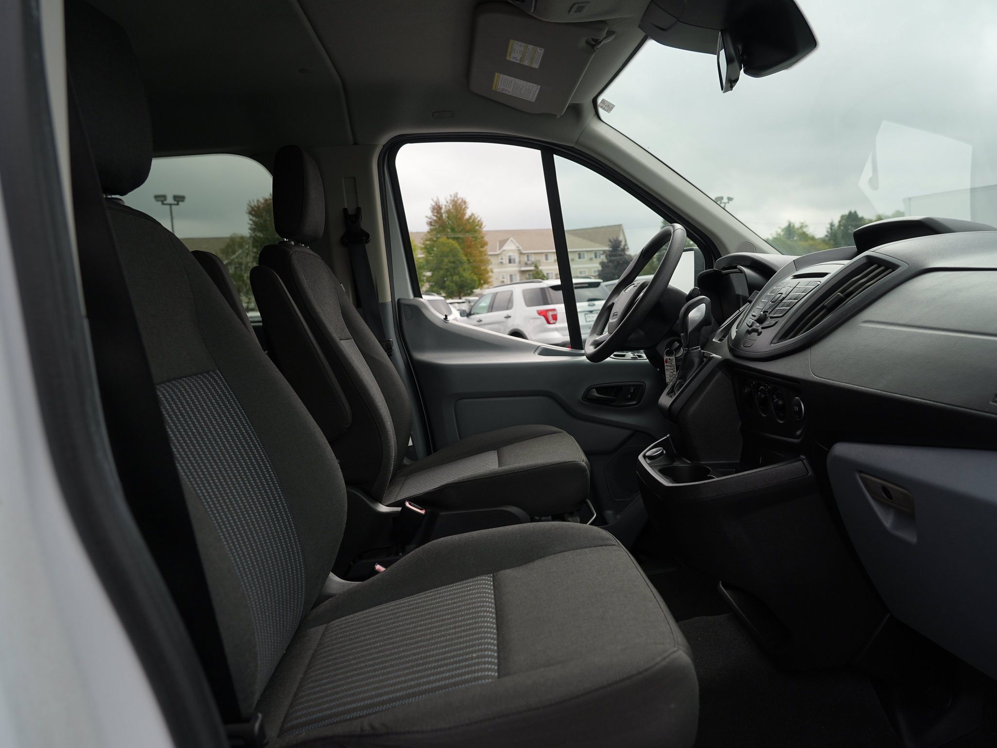Used 2018 Ford Transit 350 XL RWD image 27