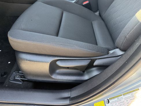 Used 2024 Toyota Corolla LE image 27