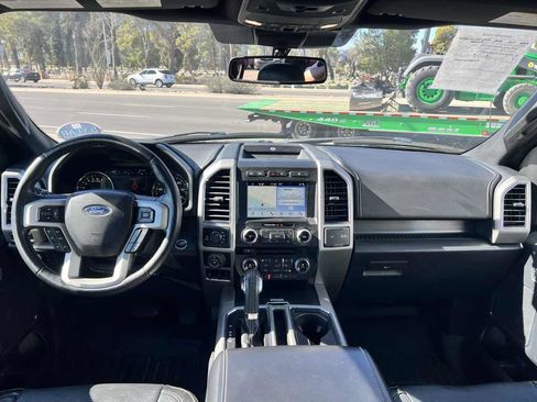 Used 2018 Ford F150 Lariat w/ Equipment Group 502A Luxury image 14