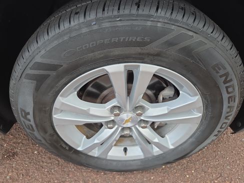 Used 2015 Chevrolet Equinox LT FWD image 9