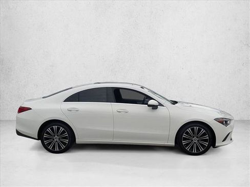 Used 2023 Mercedes-Benz CLA 250 image 4
