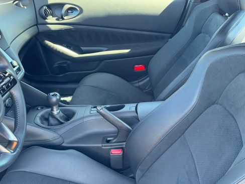 Certified 2024 Nissan Z Performance w/ Floor Mat Package image 13