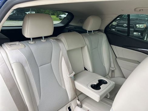 Used 2023 Buick Envision Preferred image 43