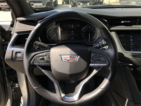 Certified 2023 Cadillac XT6 Luxury image 21