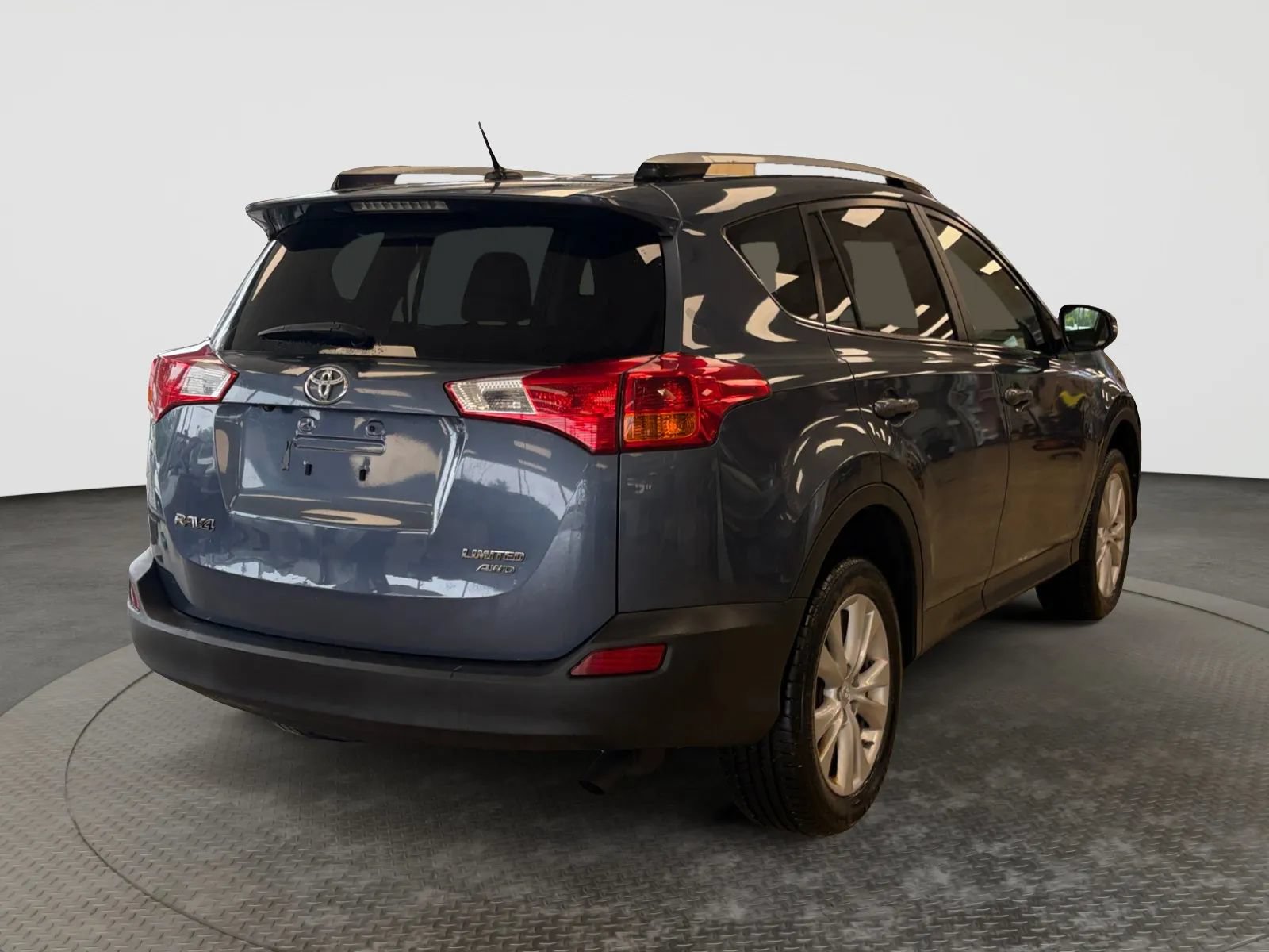Used 2014 Toyota RAV4 Limited AWD/4WD image 10