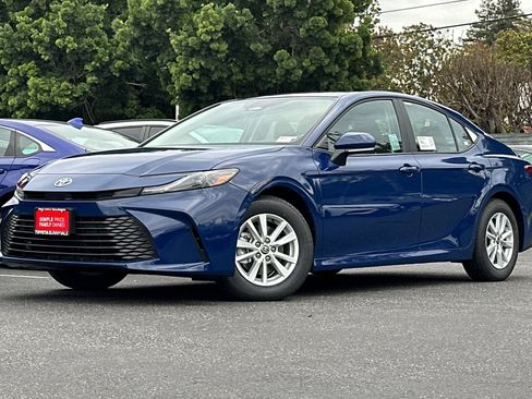 New 2026 Toyota Camry LE image 2