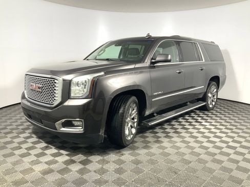 Used 2015 GMC Yukon XL Denali w/ Open Road Package image 9