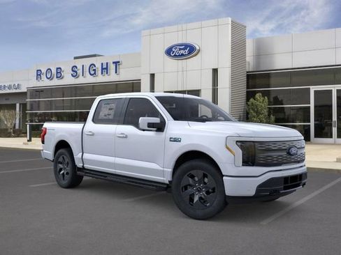 New 2025 Ford F150 Lightning Lariat image 8