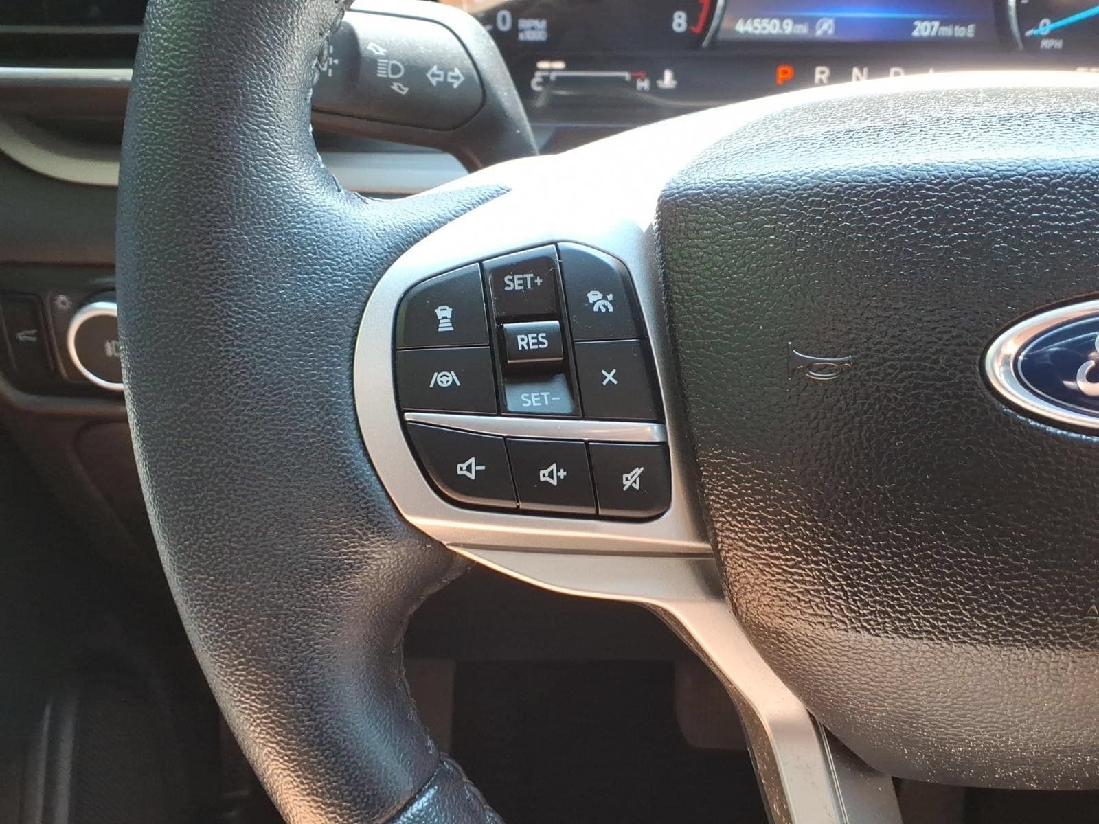 Used 2023 Ford Explorer XLT w/ Equipment Group 202A AWD/4WD image 16