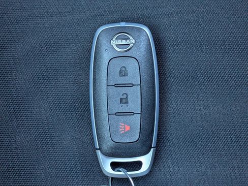 New 2026 Nissan Rogue S image 31